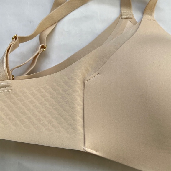 Knix WingWoman Bra Beige Size 6 Seamless Comfort Fits 32 DD, 34 DD, 32 E - Picture 3 of 6